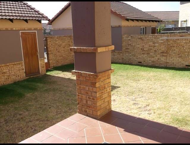 3 BEDROOM APARTMENT TO LET IN NOORDWYK